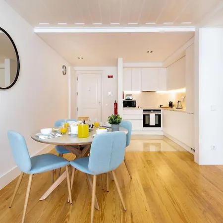 4Pax Apt In Chiado With River View By Lovelystay