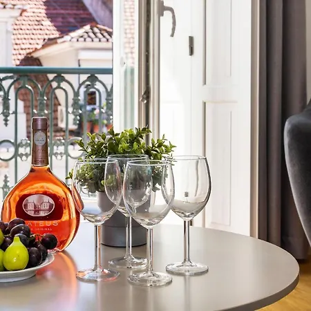 아파트 4Pax Apt In Chiado With River View By Lovelystay *